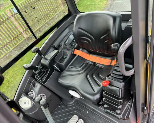 Minibagr VOLVO EC 15e pouze 713mth, hyd. svahovka