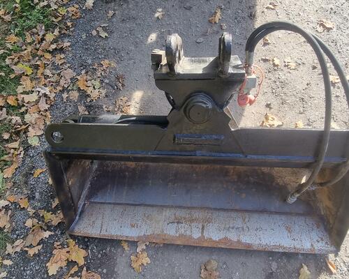 Minibagr Yanmar SV17EX 1.9T Hyd, svahovka+ podkop 2450Mth
