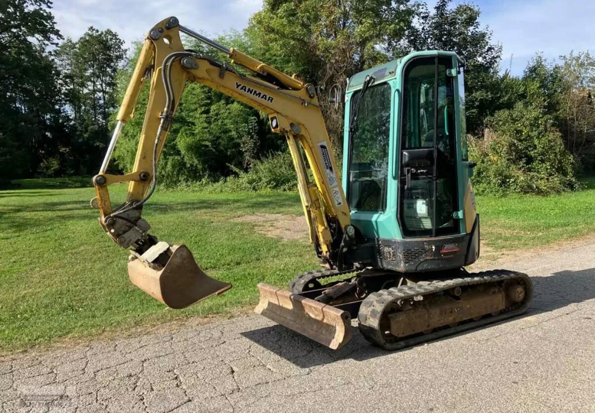 Minibagr Yanmar Vio 25 hyd svahovka