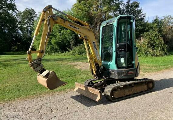Minibagr Yanmar Vio 25 hyd svahovka
