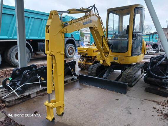 Minirypadlo Komatsu PC 27R ( 720 )