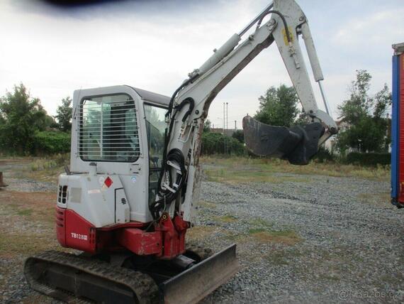TAKEUCHI 128FR