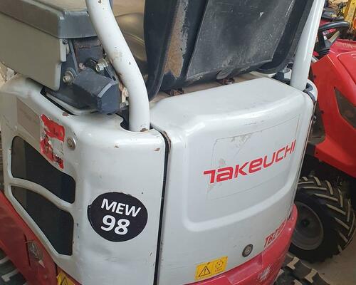 TAKEUCHI TB210R MINIRYPADLO,