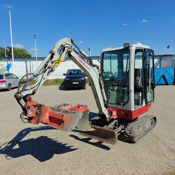 Takeuchi TB216