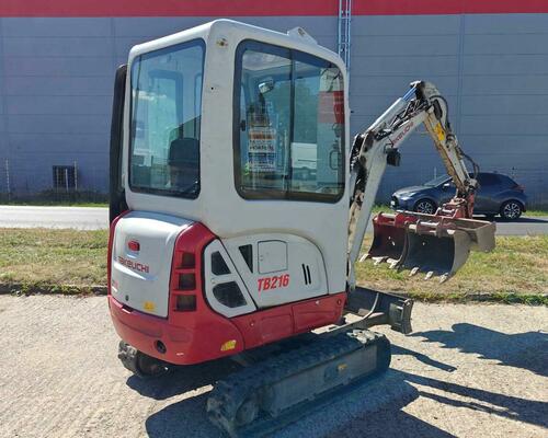 Takeuchi TB216
