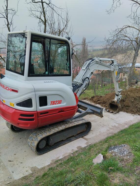 Takeuchi TB230