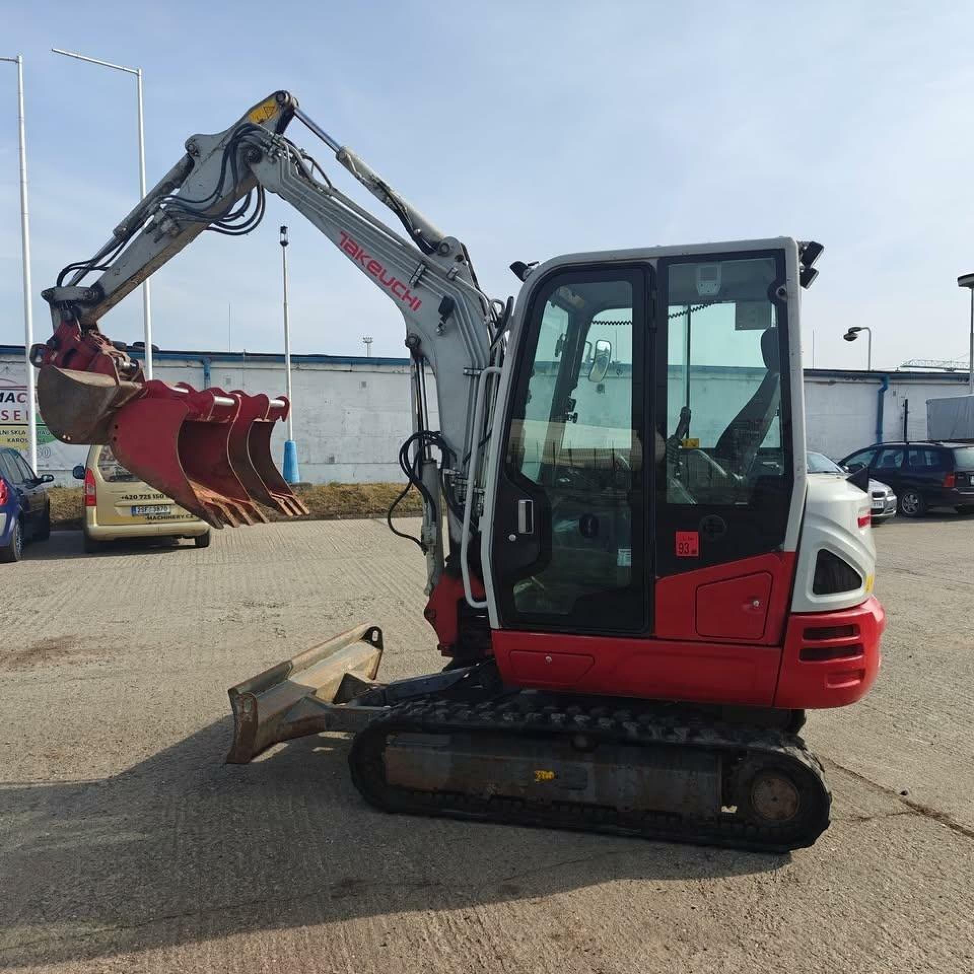 Takeuchi TB235-2