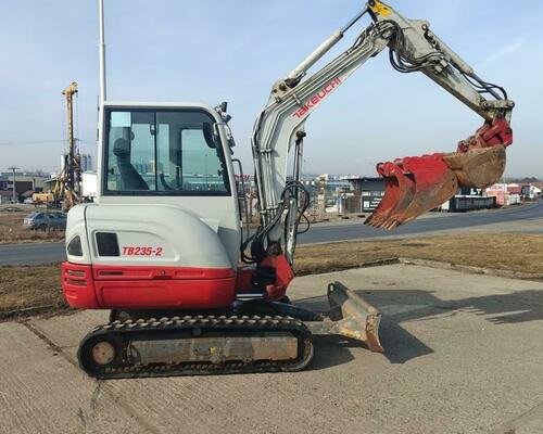 Takeuchi TB235-2