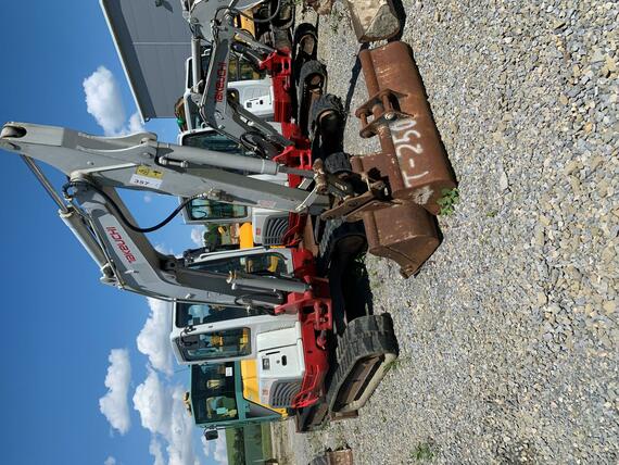 TAKEUCHI TB250