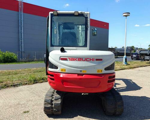 Takeuchi TB250-2