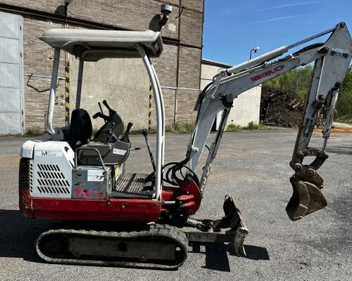 Takeuchi TB 016