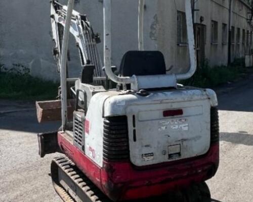 Takeuchi TB 016
