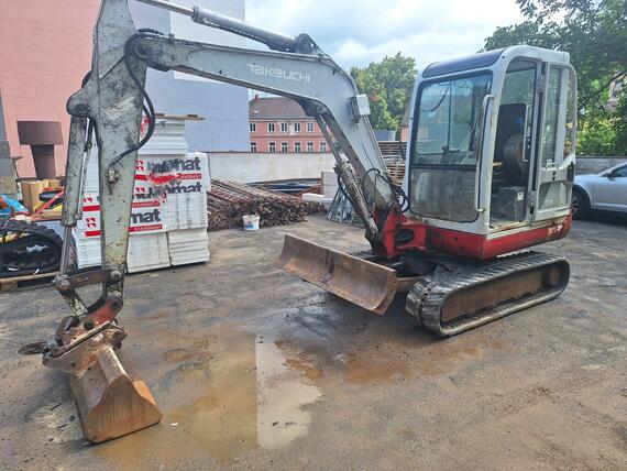 Takeuchi TB 135
