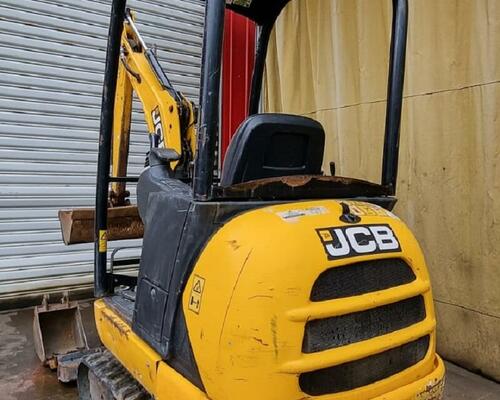 VÝPRODEJ  JCB 8014CTS