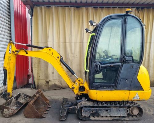 VÝPRODEJ JCB 8016CTS