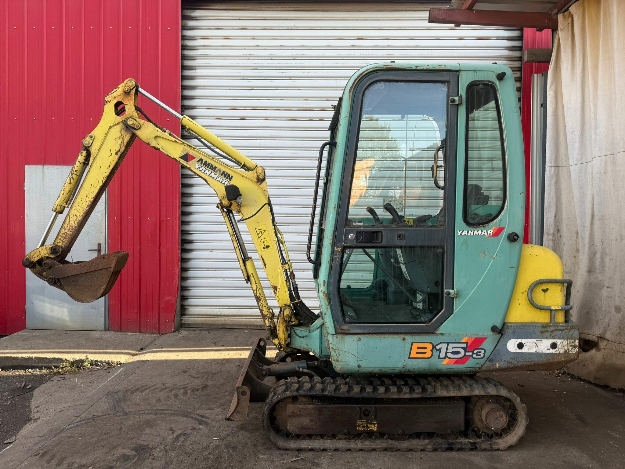 YANMAR B15-3