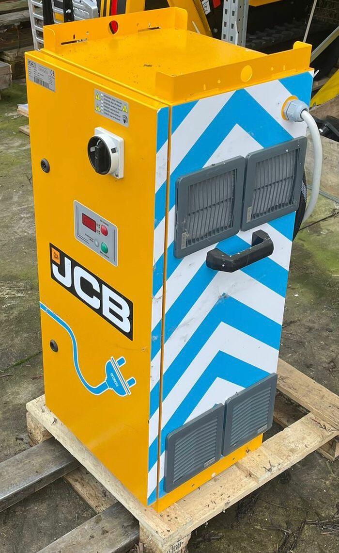 JCB Nabíjecí stanice