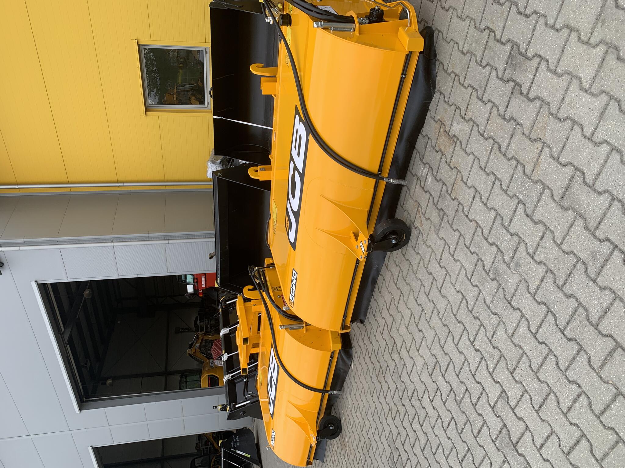 JCB SC240 