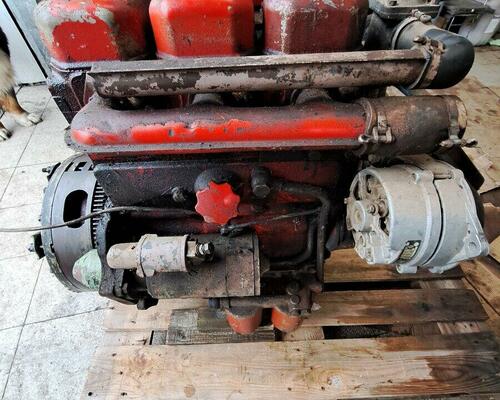 Motor zetor uřI 3001. 4901. 5201. 6901. 6201. 7201. nastrojený do traktoru