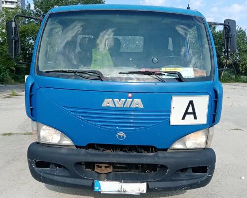 Avia D90