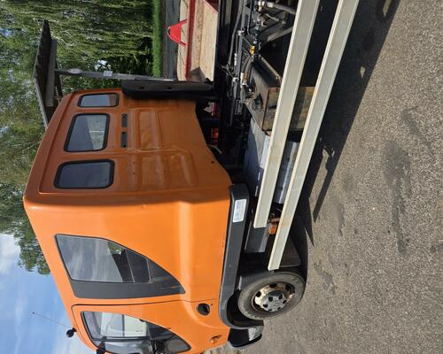 Avia Daewoo D422,100 Nosič kontejneru