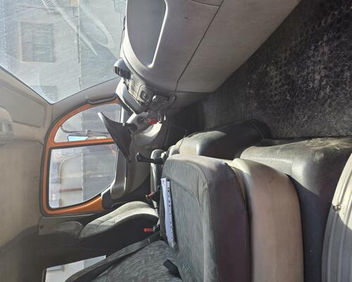 Avia Daewoo D422,100 Nosič kontejneru