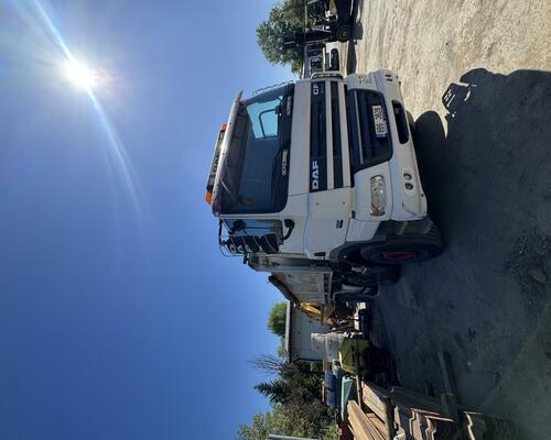 DAF CF 3S sklápěč, 8x4