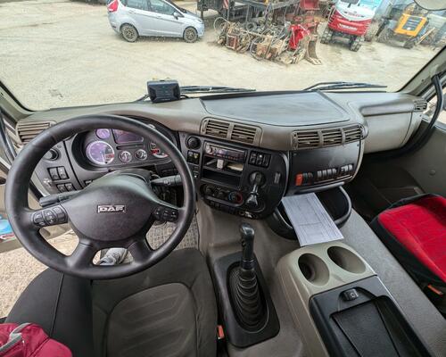 DAF CF 3S sklápěč, 8x4