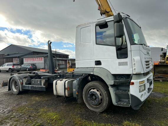 Hákový nosič kontejnerů IVECO AT190S36-VHODNÉ NA PŘEPRAVU STAVEBNÍCH STROJŮ  Hákový nosič kontejnerů IVECO AT190S36-VHODNÉ NA PŘEPRAVU STAVEBNÍCH STROJŮ