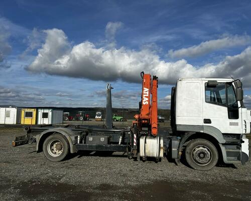 IVECO AT190S36+HR ATLAS - VHODNÉ NA PŘEPRAVU STAVEBNÍCH STROJŮ