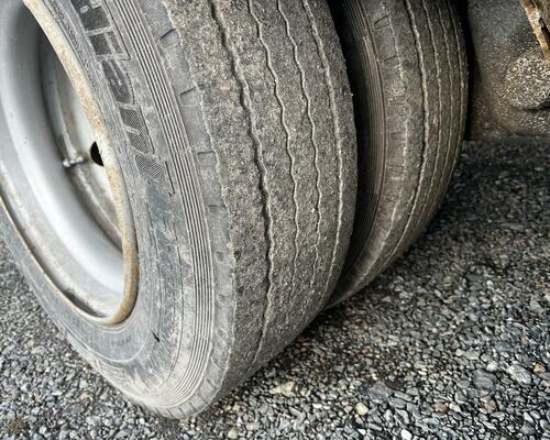 IVECO AT190S36-VHODNÉ NA PŘEPRAVU STAVEBNÍCH STROJŮ