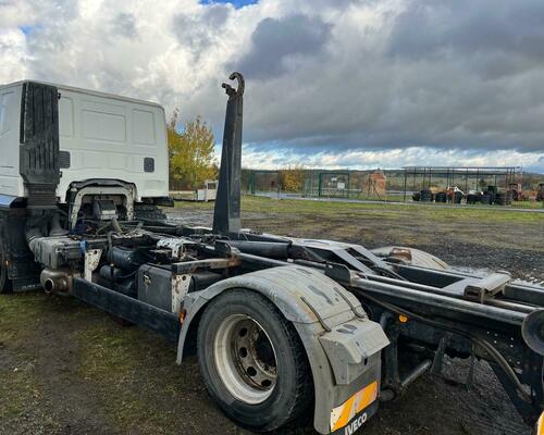 IVECO AT190S36-VHODNÉ NA PŘEPRAVU STAVEBNÍCH STROJŮ 