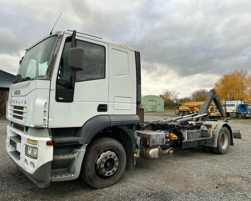 IVECO AT190S36-VHODNÉ NA PŘEPRAVU STAVEBNÍCH STROJŮ 