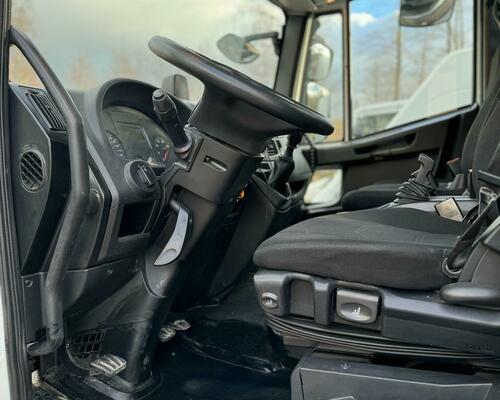 IVECO EUROCARGO 180-250 Nosič kontejnerů
