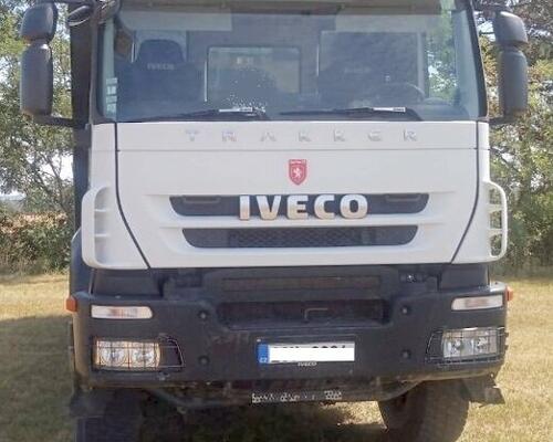 IVECO Trakker 410