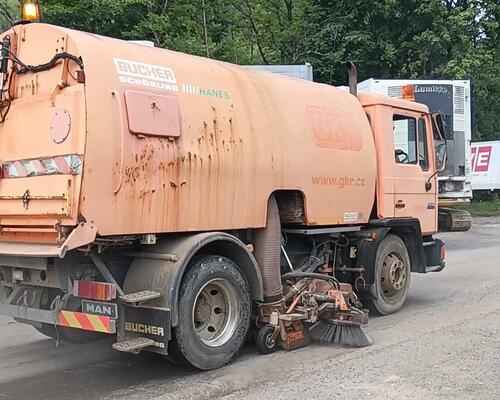 MAN 14.162 BUCHER HANES SCHORLING zameták, vysavač