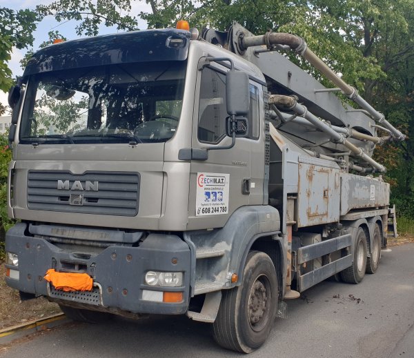 MAN TGA 33.400 +KCP 38 ZX170 (Korea)