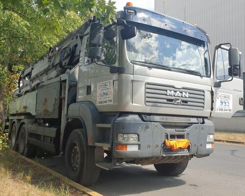 MAN TGA 33.400 +KCP 38 ZX170 (Korea)