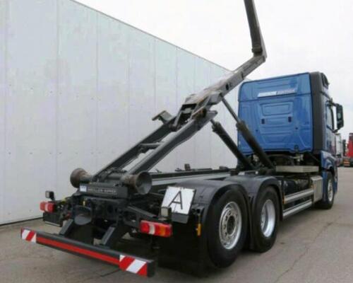 Mercedes 2551 Actros