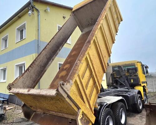 Mercedes Actros 4148 K (952.33)