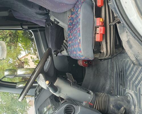 Mercedes Atego 1517 nosič kontejneru s hydraulickou rukou Mercedes Atego 1517 nosič kontejneru s hydraulickou rukou