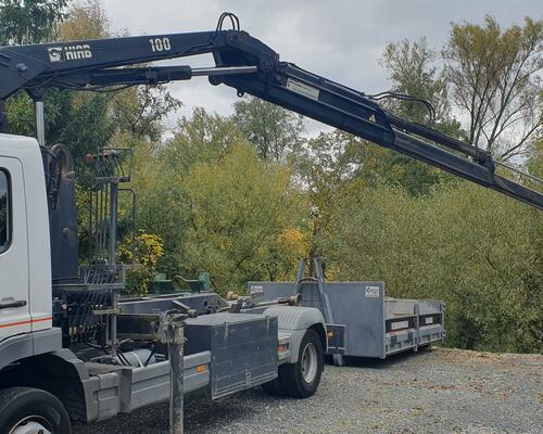Mercedes Atego 1517 nosič kontejneru s hydraulickou rukou Mercedes Atego 1517 nosič kontejneru s hydraulickou rukou