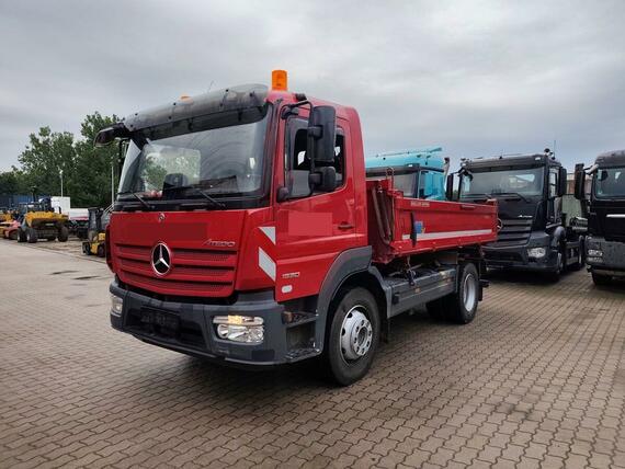 Mercedes Atego 1530 třístranný sklápěč