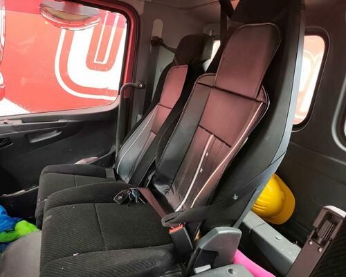 Mercedes Atego 1530 třístranný sklápěč