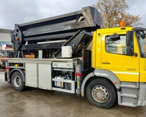 Mercedes Axor 1929 +GSR -LIFT E320 PXJ