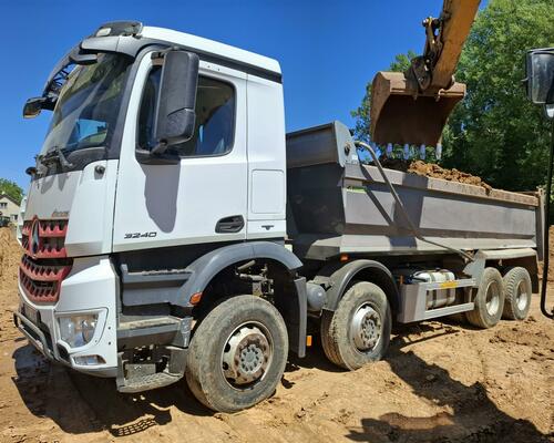 Mercedes-Benz Arocs 3240, sklápeč 8x4