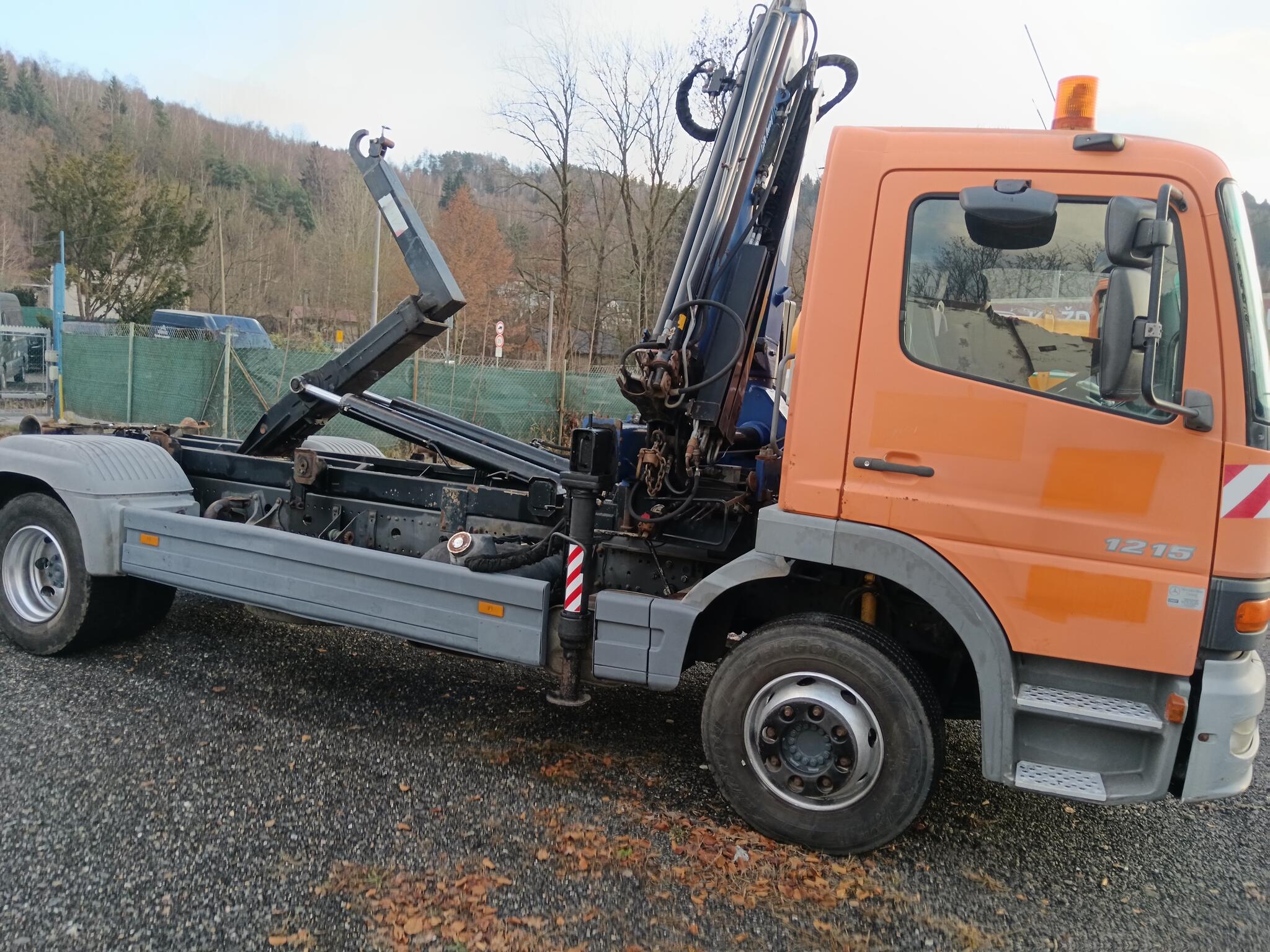 Mercedes-Benz Atego 1218 Kontejner + RUKA