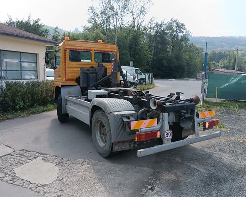 MERCEDES BENZ ATEO 1318 4x4 Kontejner 7T Analog