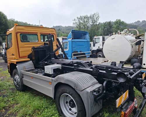 MERCEDES BENZ ATEO 1318 4x4 Kontejner 7T Analog