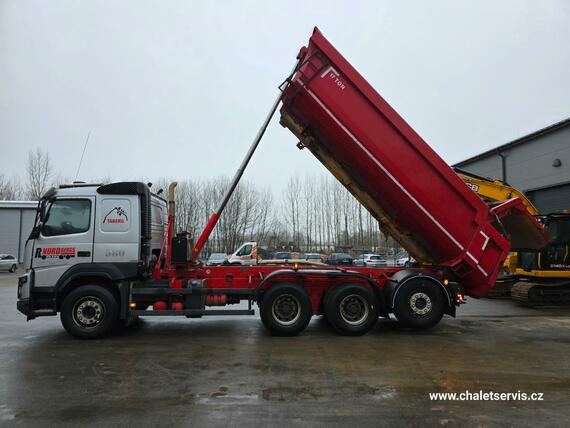 Sklápěč VOLVO FMX 470, 8x4 TR, r.v. 2014, 385.000 km